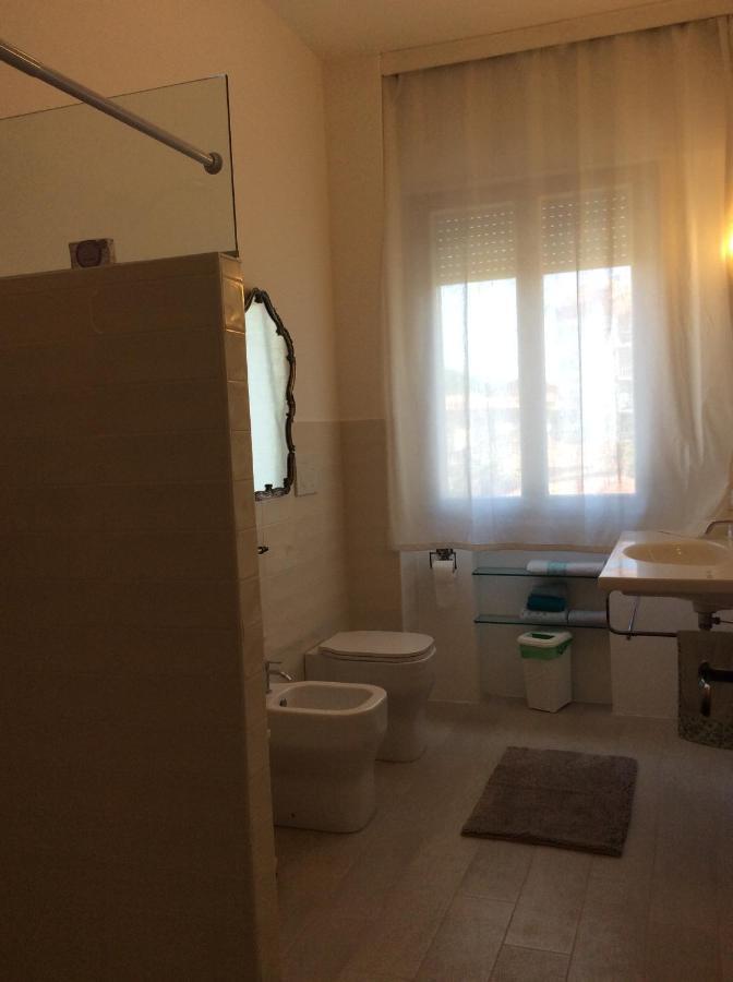 Manu Vintage B&B Cattolica Eksteriør bilde