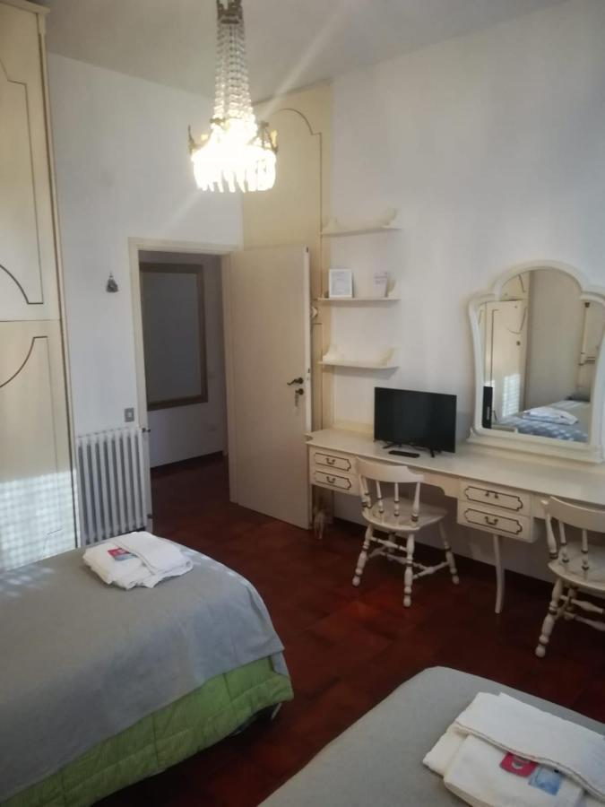 Manu Vintage B&B Cattolica Eksteriør bilde